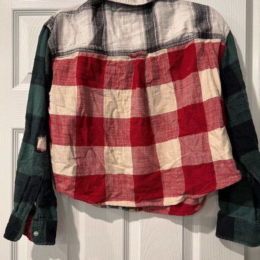 American Eagle Multicolor Plaid Teen Button Down Shirt - Picture 2 of 4